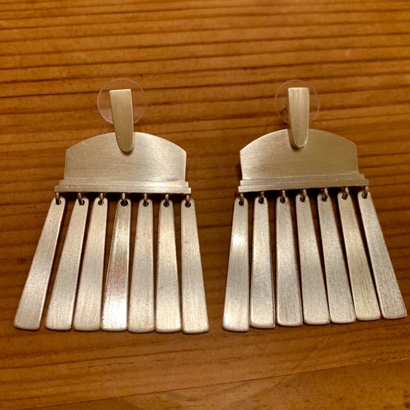 Kendra Scott Layne Statement Earrings Silver - Picture 2 of 3